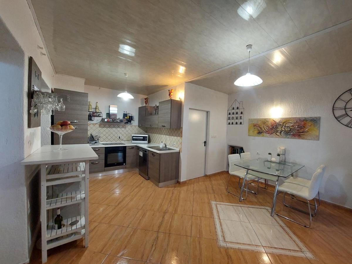 Emedes Apartamento Kastav Exterior foto