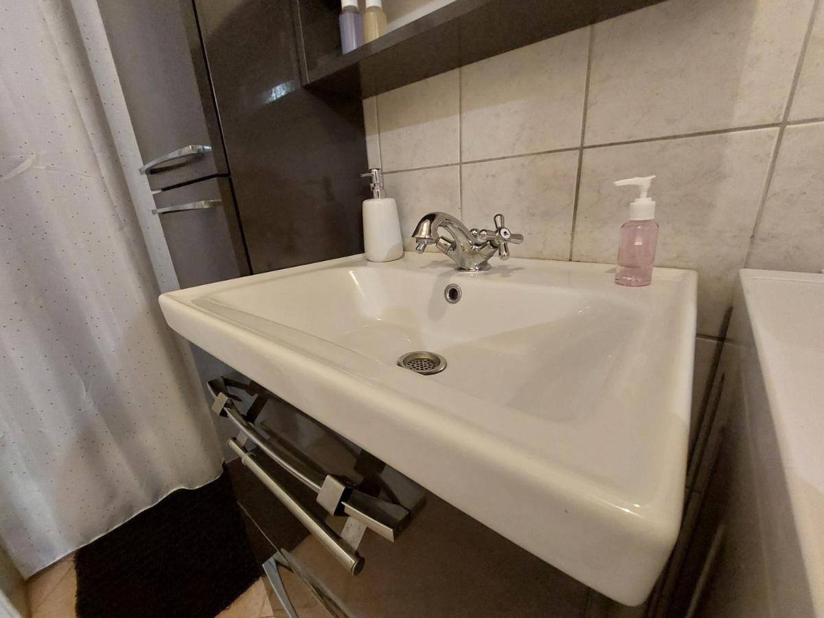 Emedes Apartamento Kastav Exterior foto