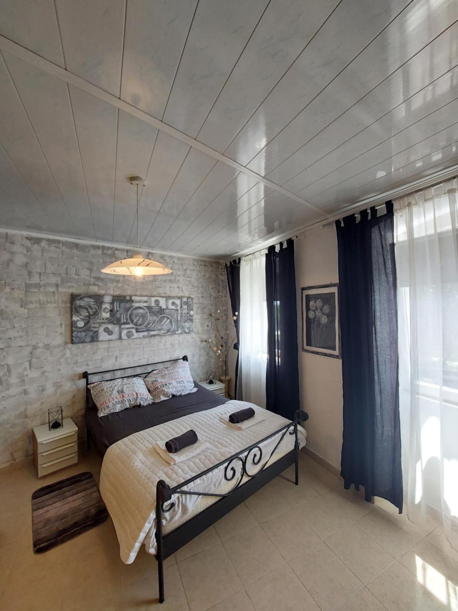 Emedes Apartamento Kastav Quarto foto